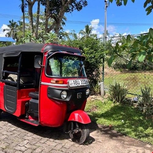 tuktukreissrilanka.nl